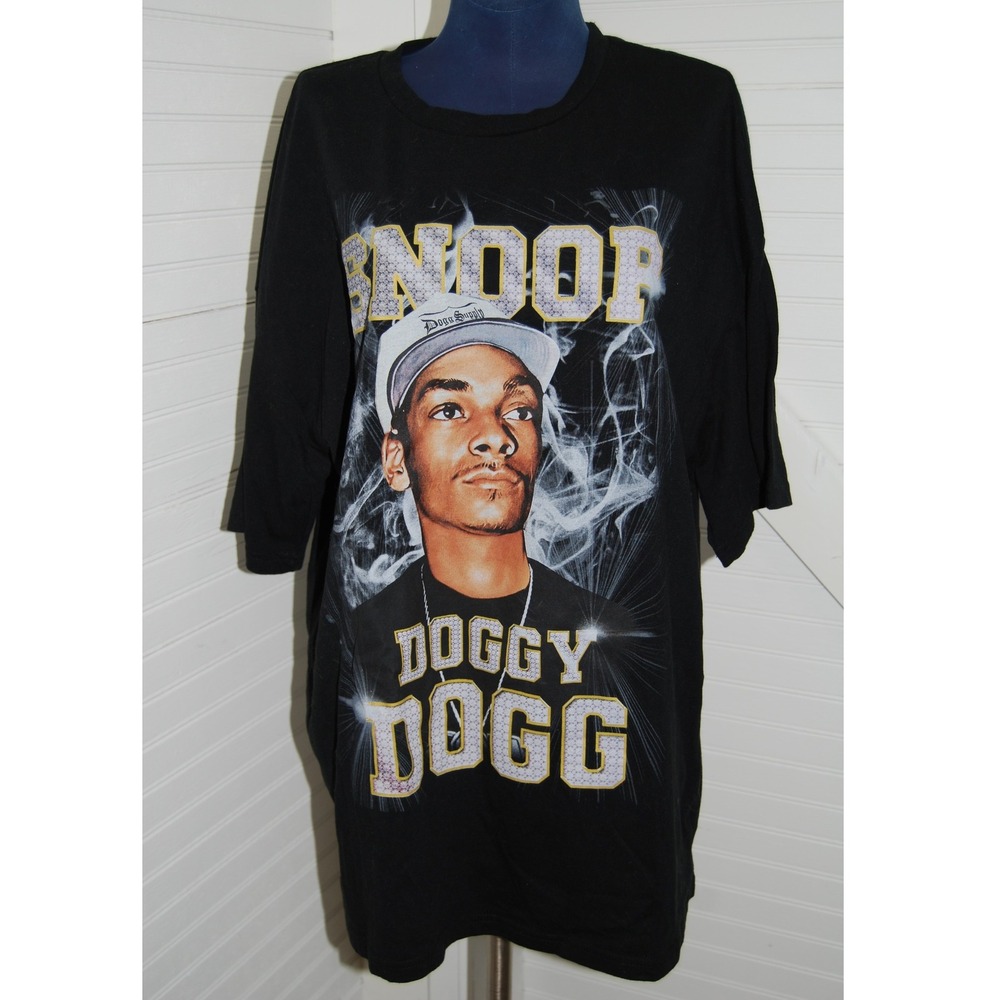 Dogg Supply by Snoop Dogg tshirt‎ Men's medium oversized "Snoop Doggy Dogg"